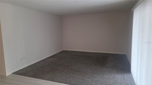 589 FAIRWAYS CIRCLE B, Ocala, FL 34472