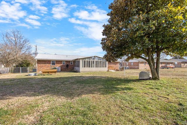 4925 Azalea Avenue NW, Cleveland, TN 37312