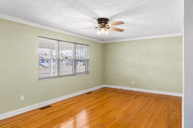 4925 Azalea Avenue NW, Cleveland, TN 37312