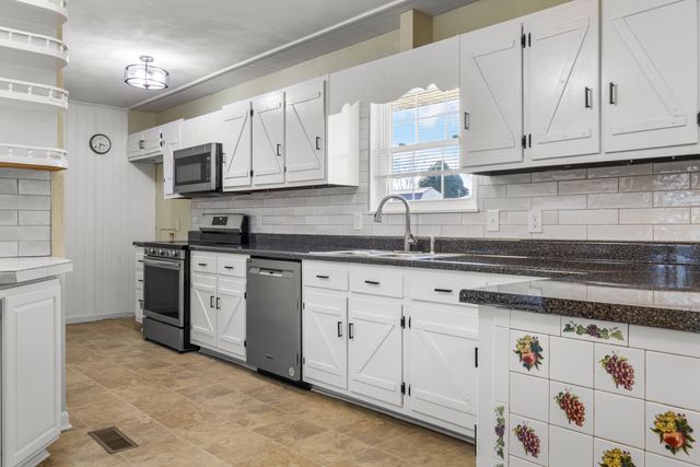 4925 Azalea Avenue NW, Cleveland, TN 37312