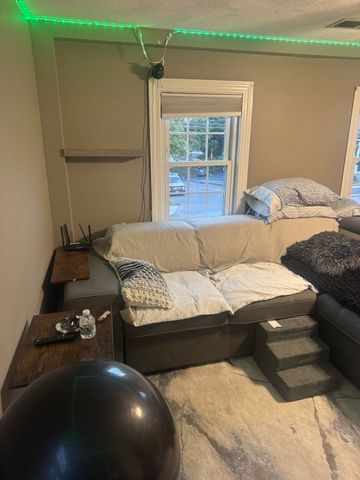 59 Chestnut St 2, Saugus, MA 01906