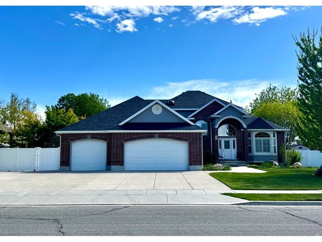 2387 W 650 N, Layton, UT 84041