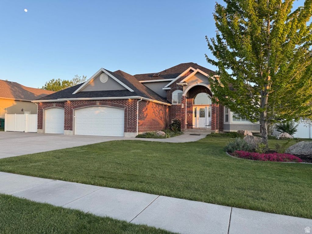 2387 W 650 N, Layton, UT 84041