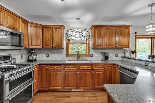 4596 John Michael, Hamburg, NY 14075