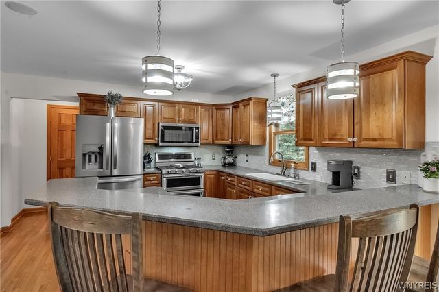 4596 John Michael, Hamburg, NY 14075