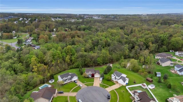 4596 John Michael, Hamburg, NY 14075