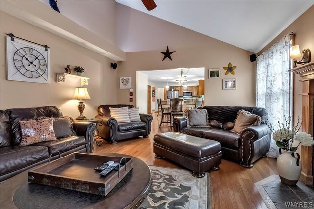 4596 John Michael, Hamburg, NY 14075