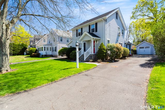 13 Ledge Lane, Stamford, CT 06905