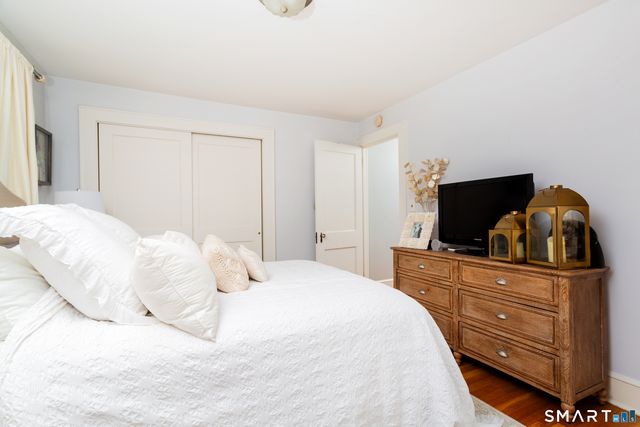 13 Ledge Lane, Stamford, CT 06905