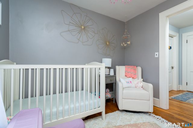 13 Ledge Lane, Stamford, CT 06905