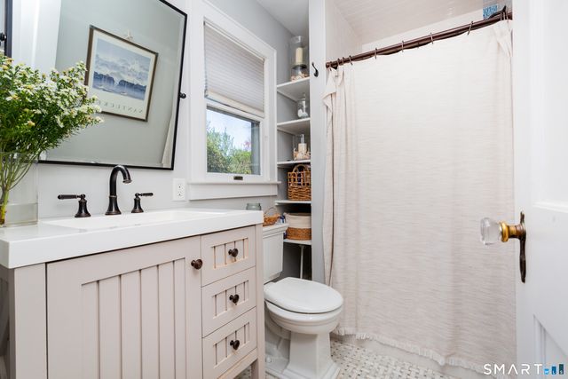 13 Ledge Lane, Stamford, CT 06905