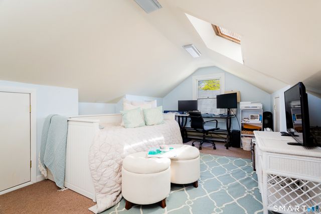 13 Ledge Lane, Stamford, CT 06905