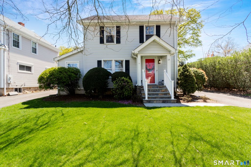 13 Ledge Lane, Stamford, CT 06905