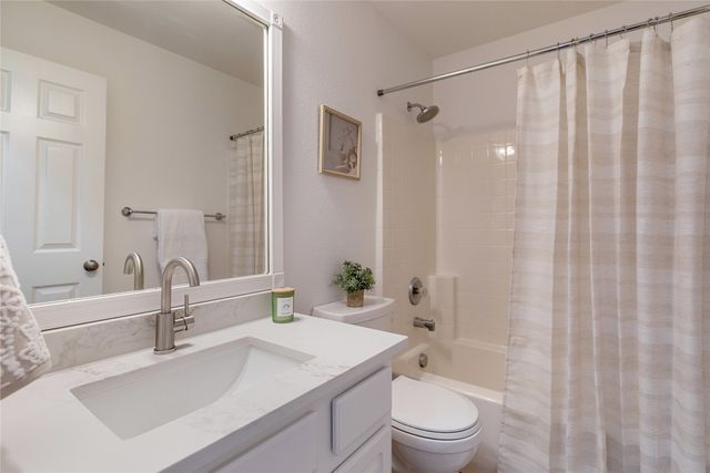 4601 Indian Rock Drive, Fort Worth, TX 76244