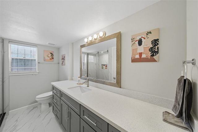8822 Ryton Lane, Houston, TX 77088