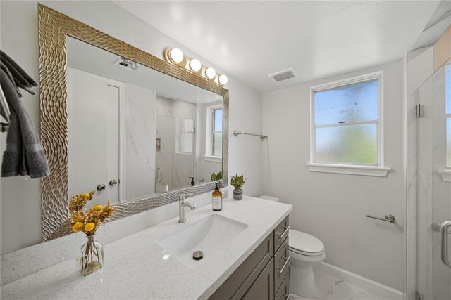 8822 Ryton Lane, Houston, TX 77088