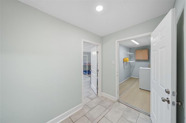 8822 Ryton Lane, Houston, TX 77088