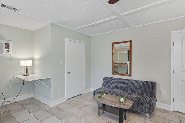 8822 Ryton Lane, Houston, TX 77088