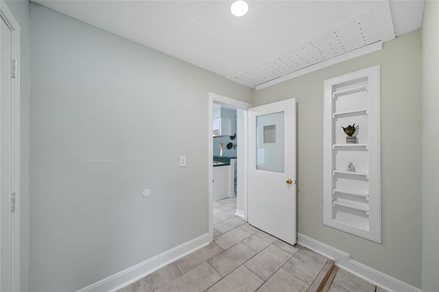 8822 Ryton Lane, Houston, TX 77088