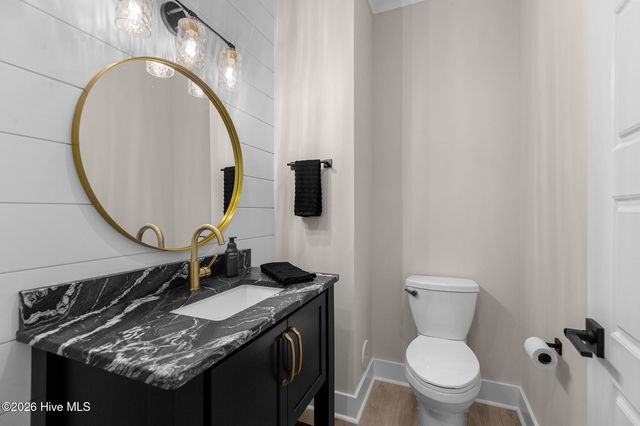 629 Vale Drive, Wilmington, NC 28411