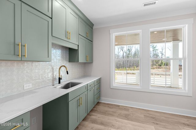 629 Vale Drive, Wilmington, NC 28411