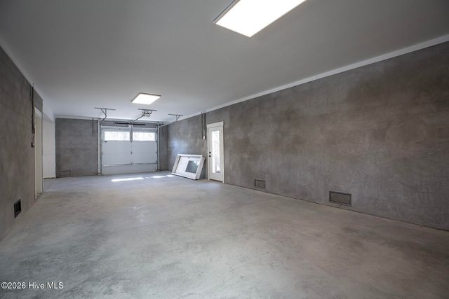 629 Vale Drive, Wilmington, NC 28411