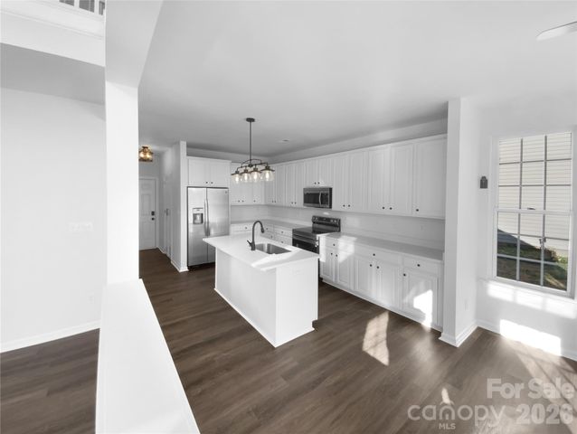 9676 Ravenscroft Lane NW, Concord, NC 28027