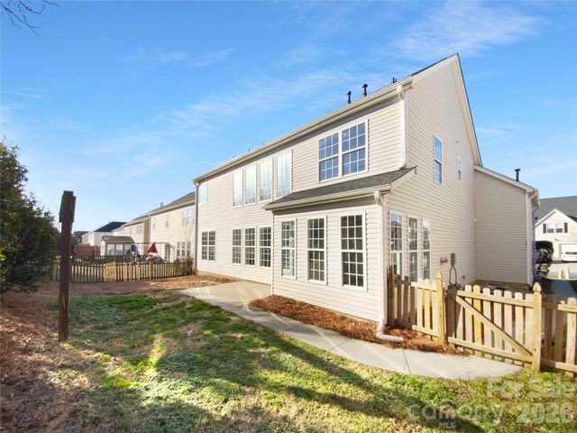 9676 Ravenscroft Lane NW, Concord, NC 28027