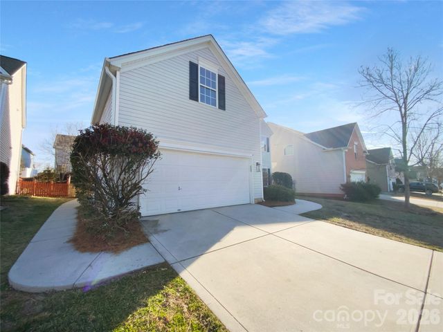 9676 Ravenscroft Lane NW, Concord, NC 28027