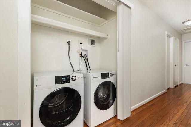 7201 SYDENSTRICKER RD, Springfield, VA 22152