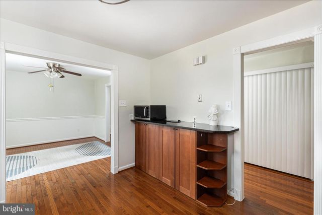 7201 SYDENSTRICKER RD, Springfield, VA 22152