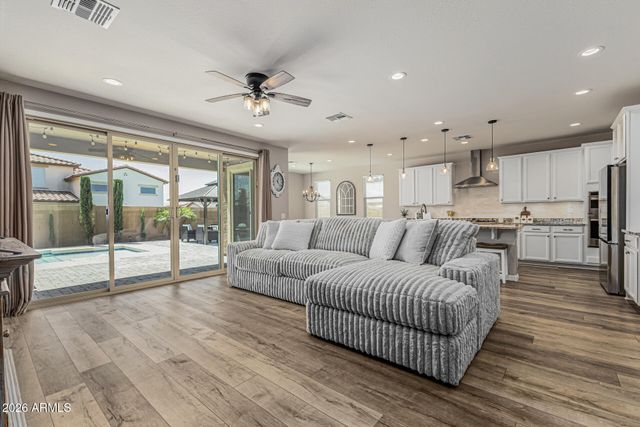 17335 W BLUE SKY Drive, Surprise, AZ 85387