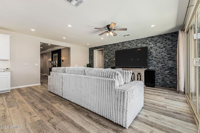 17335 W BLUE SKY Drive, Surprise, AZ 85387