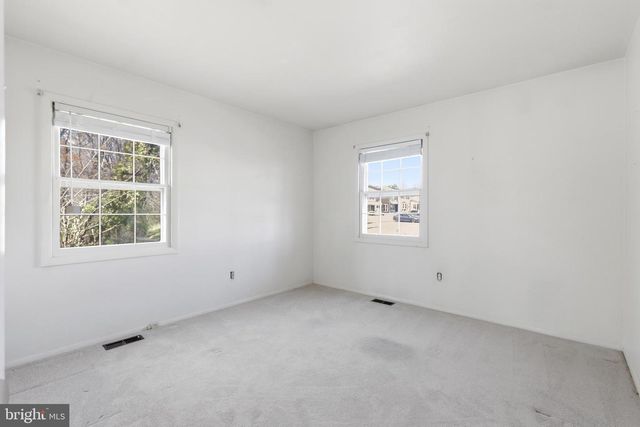 10 FIRESIDE CT, Willingboro, NJ 08046