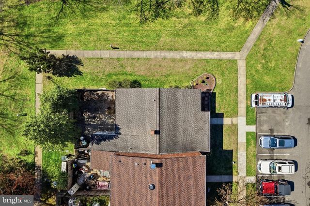 10 FIRESIDE CT, Willingboro, NJ 08046