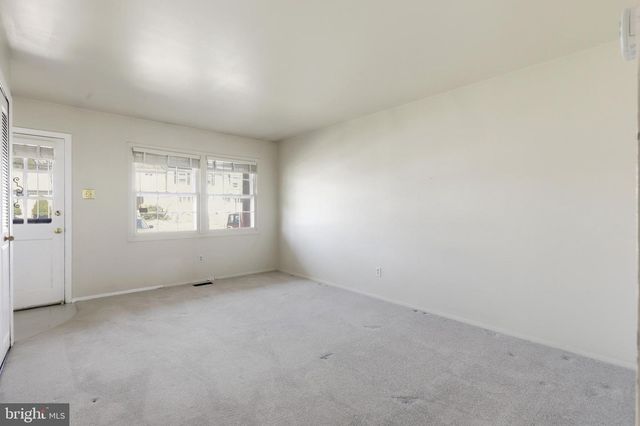 10 FIRESIDE CT, Willingboro, NJ 08046