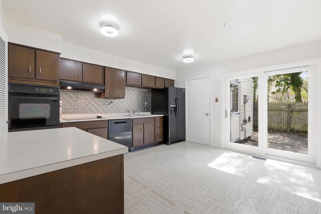 10 FIRESIDE CT, Willingboro, NJ 08046