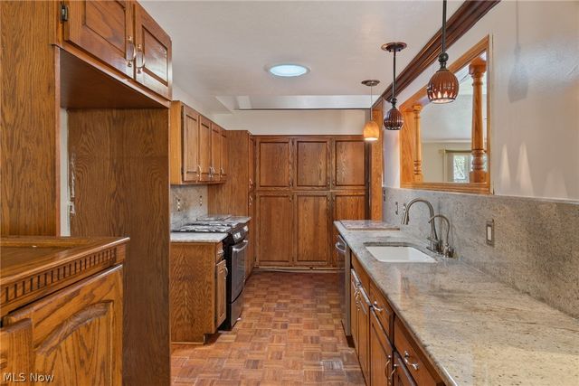 275 N Revere Road, Akron, OH 44333