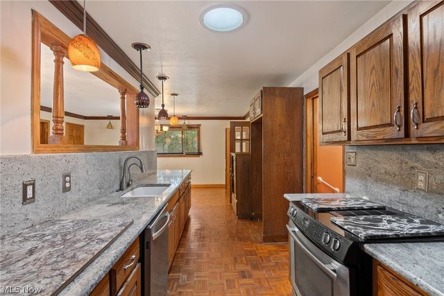 275 N Revere Road, Akron, OH 44333