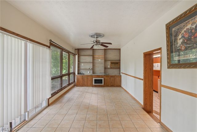 275 N Revere Road, Akron, OH 44333