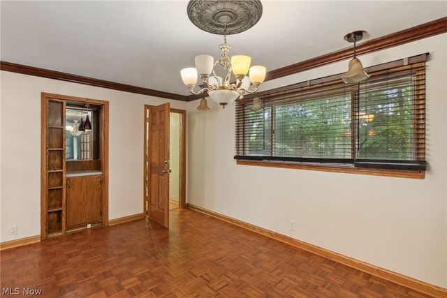 275 N Revere Road, Akron, OH 44333