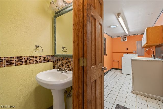 275 N Revere Road, Akron, OH 44333