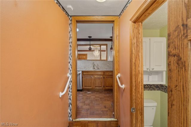 275 N Revere Road, Akron, OH 44333