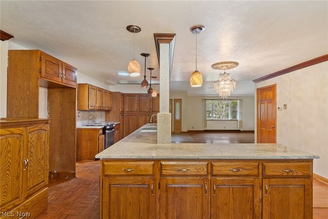 275 N Revere Road, Akron, OH 44333