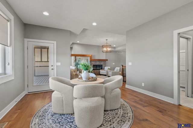 6930 NW 3rd Street, Lincoln, NE 68521