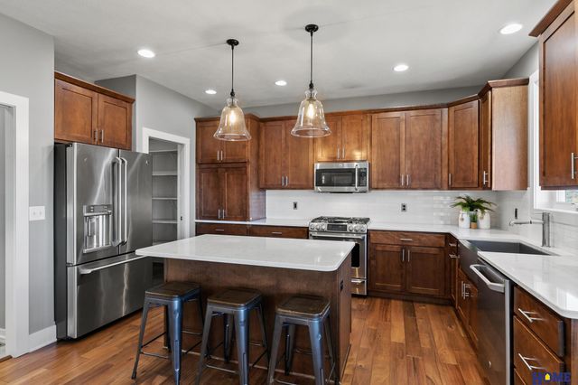 6930 NW 3rd Street, Lincoln, NE 68521