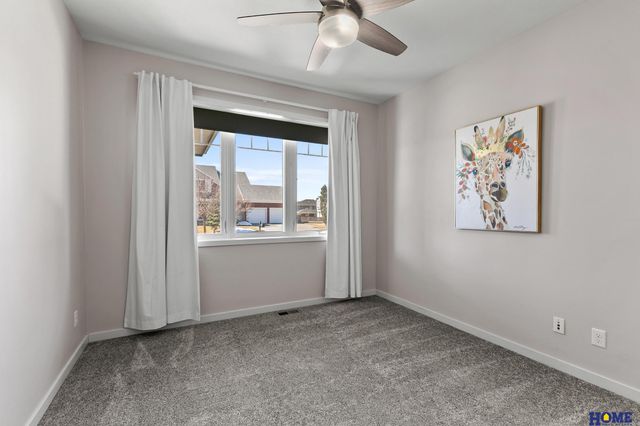 6930 NW 3rd Street, Lincoln, NE 68521