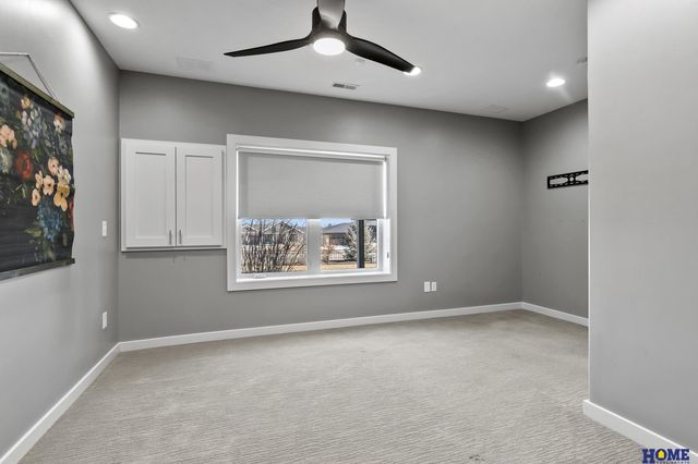 6930 NW 3rd Street, Lincoln, NE 68521