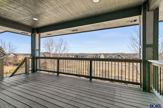 6930 NW 3rd Street, Lincoln, NE 68521