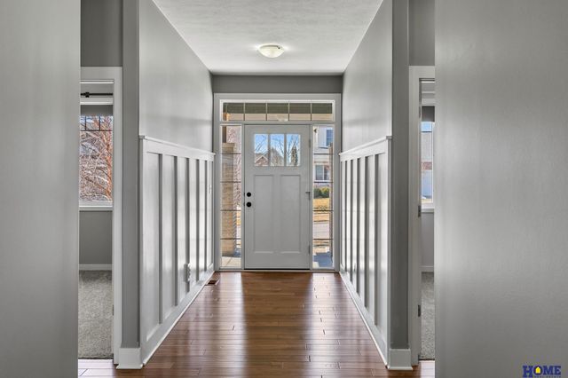 6930 NW 3rd Street, Lincoln, NE 68521